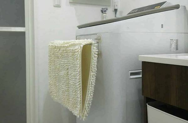 【100均収納】●●で冷蔵庫や洗濯機の壁面を便利な収納場所にするワザ