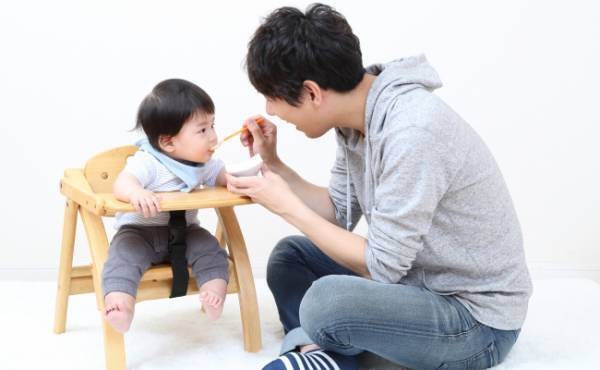 小泉進次郎氏も取得！パパの育休について、ママ3,239名の本音は！？