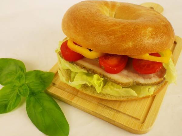 【コストコ】驚愕の57円！常連が激推しする巨大ベーカリーとは…？！