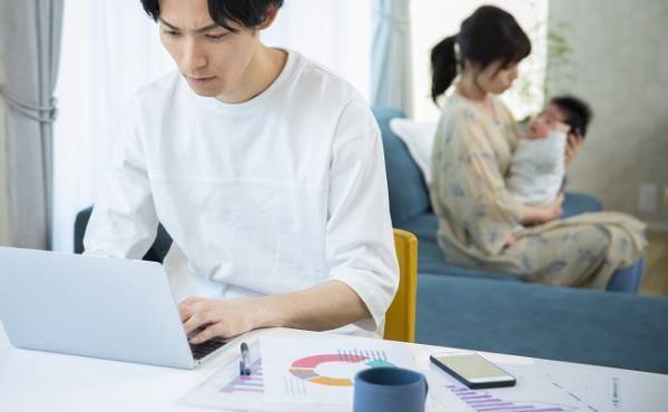 生後4カ月、横隔膜ヘルニアの息子が退院。夫は在宅勤務になったけど…？