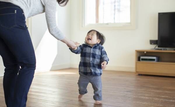 アレがケガの原因に…？ 赤ちゃんが歩き始めるまでに知っておきたいこと(2020年4月6日)｜ウーマンエキサイト(1/2)