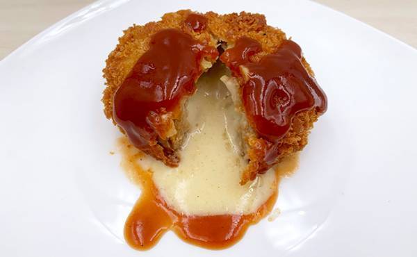 絶対おいしいでしょ！ローソンの「あふれメンチチーズ」が魅力的すぎる