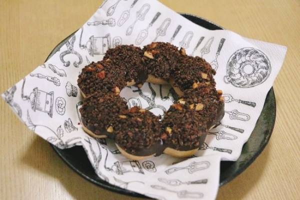 【ミスド】食べられるのは5月まで！？人気クリーム2種入りポンデ実食！