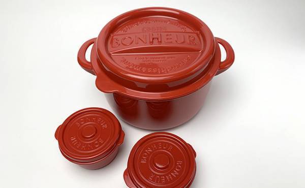 あの鍋に激似！？ ダイソーのランチボックスがクオリティ高すぎ！