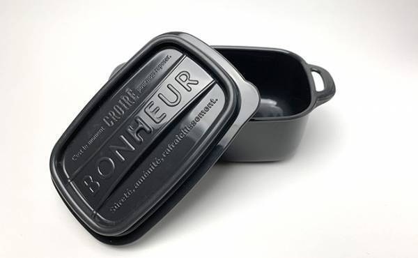 あの鍋に激似！？ ダイソーのランチボックスがクオリティ高すぎ！