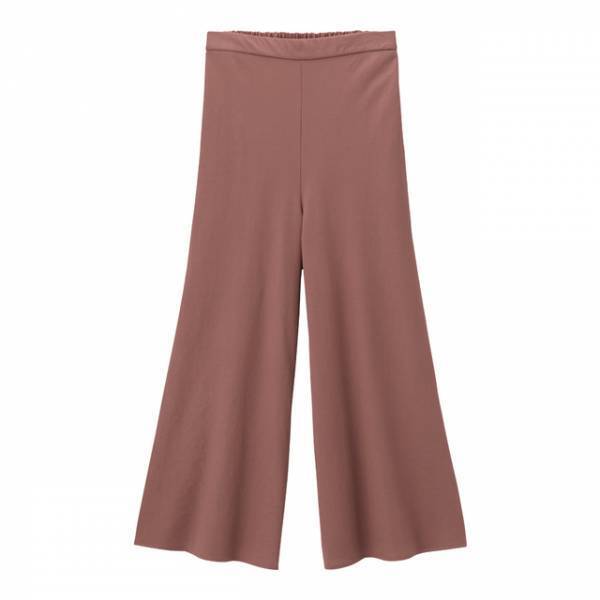 【GU】気になるお尻をきれいにカバー！着心地バツグンの優秀スカーチョ