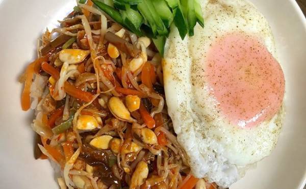 【カルディ】コレ買いおうちで外食気分！混ぜる・炒めるだけご飯の素3選