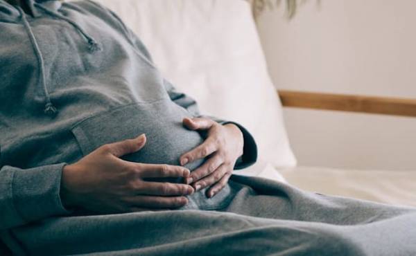 新型コロナウイルスの影響で里帰り出産拒否も！ 妊婦さんはどうなる？