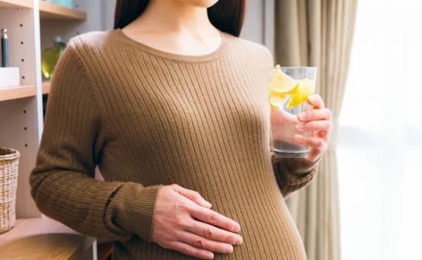 体重増加も気になる…。妊娠中に炭酸を飲んでも大丈夫？