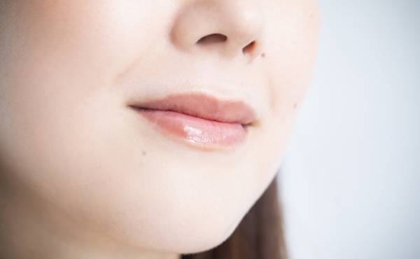 ダイソーのリップグロス、アラフォーにも似合ってコスパ良し！【体験談】