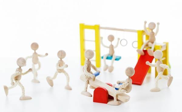 また噛まれてる…保育園での子ども同士のトラブル。親はどう対応すべき？