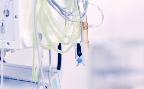 新型コロナの治療で話題の人工肺とは？息子がつけたときの様子【体験談】