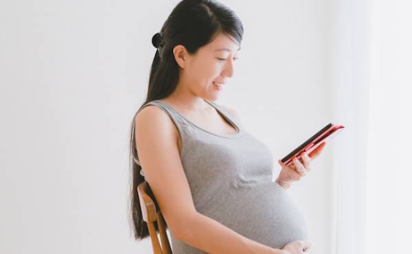 「出産予定日過ぎたのに…」陣痛がこないときに試してほしいことはコレ！