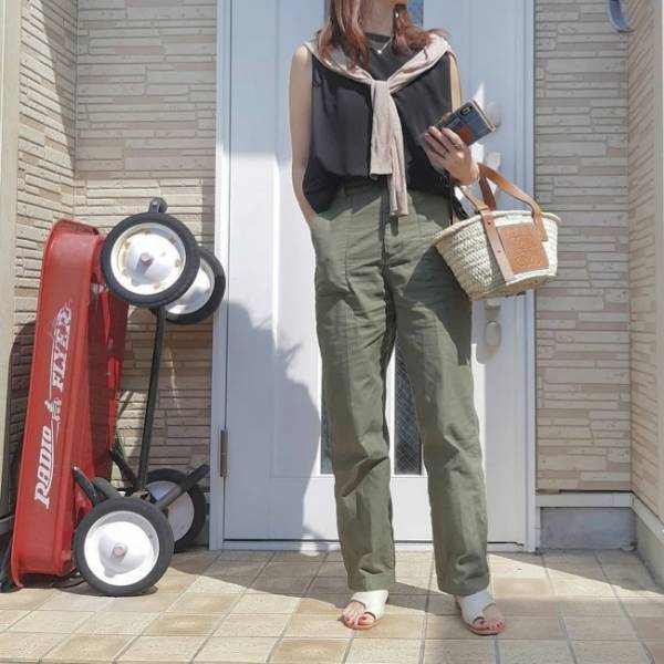 【ユニクロ新作】完売必至！二の腕が細く見える優秀ノースリは絶対買い♡