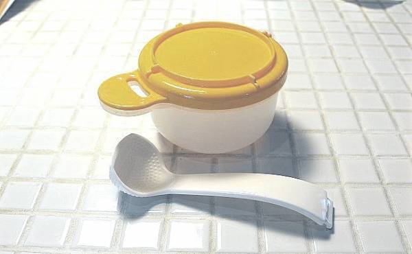 【100均】これ優秀すぎ…おかゆカップが離乳食作りに驚くほど使える！
