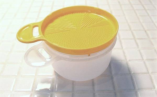 【100均】これ優秀すぎ…おかゆカップが離乳食作りに驚くほど使える！