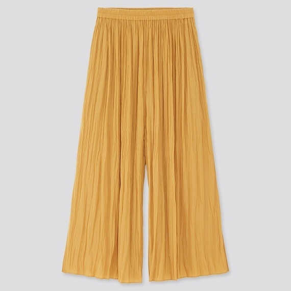 【ユニクロ新作】買って正解◎！動きやすいのに上品見えする優秀スカンツ