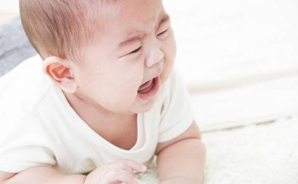 抱っこしても泣く…寝ない…わが子の寝かしつけがラクになった3つの方法【ラクに楽しく♪特集】