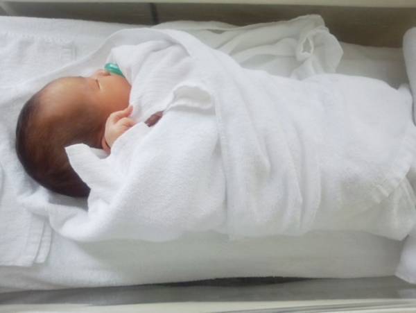 春夏生まれは布団不要！その訳は…【3児ママ小児科医のラクになる育児】