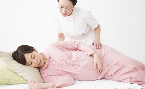 痛みが怖すぎ、体力が持たない…。どうすればお産がスムーズになるの！？