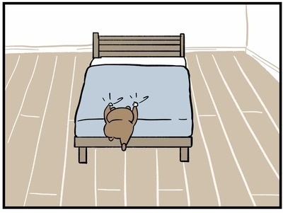 2歳児息子vsママ！枕投げ対決の結末は…！？