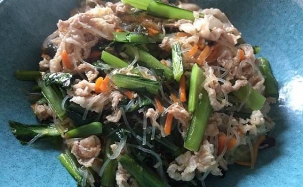 え、こんなアレンジも！？【業務スーパー】大人気1㎏サラダが超絶使える