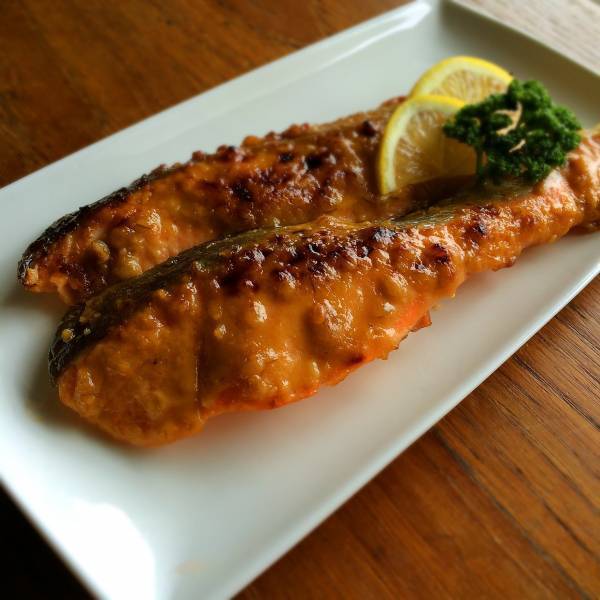 つけるだけ！アレンジ無限大＆豪華なご飯が作れる魔法のタレがすごい！