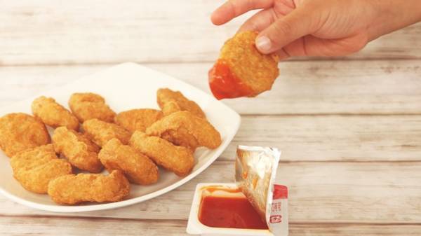 【マクドナルド】期間限定の爆安価格！特盛りナゲットと新ソースを実食！