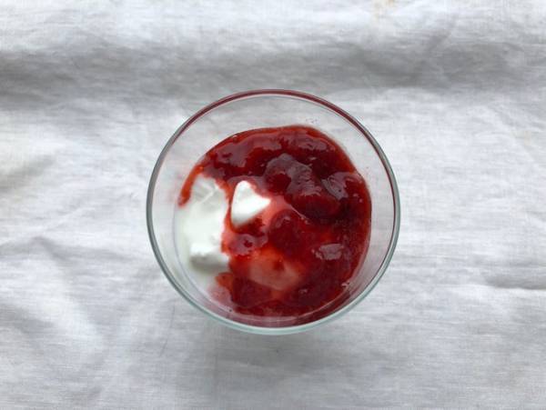 【業務スーパー】500gで198円は絶対買い！奇跡の安さの冷凍いちご