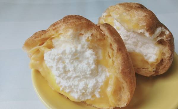 【ファミマVSローソン】ふわふわ♡サクとろ♪新作シュークリームが買い