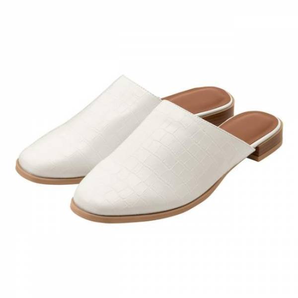 【GU】全部2500円以下！秋も履けるコスパ最強トレンドサンダル3選