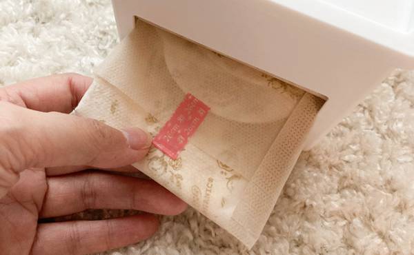 【100均収納】セリアのキッチンストッカーで生理用品をサッと取り出し