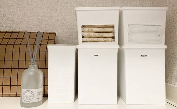 【100均収納】セリアのキッチンストッカーで生理用品をサッと取り出し