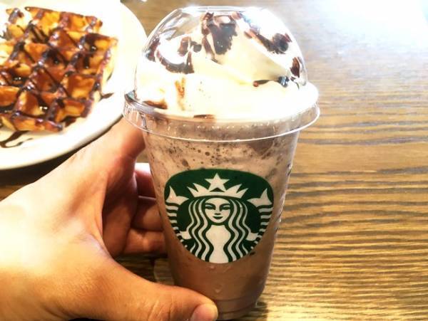 【スタバ】コディバのあの味に！？濃厚でおいしくなる裏カスタマイズが話題