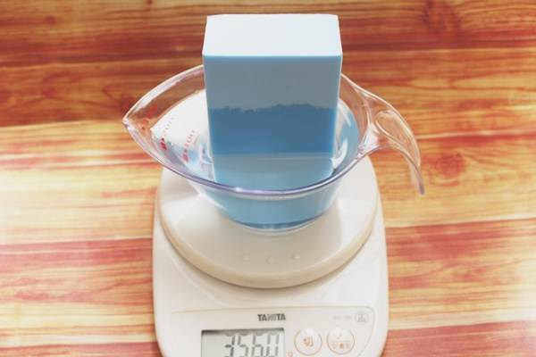 【ニトリ】何コレめっちゃ吸う！売り切れ続出！話題のスポンジって！？