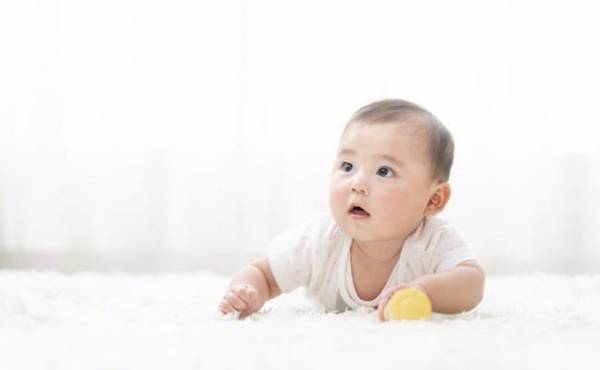 音や光は刺激大！？発達段階に合ったおもちゃの選び方を専門家が教えます