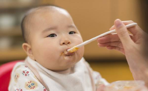 「これはあって便利だった！」離乳食が始まったら役立つ食事グッズ3選