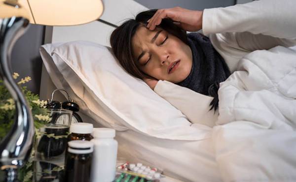 ツラすぎて泣きたい…人生にも影響する過酷なPMS、改善策はあるの？