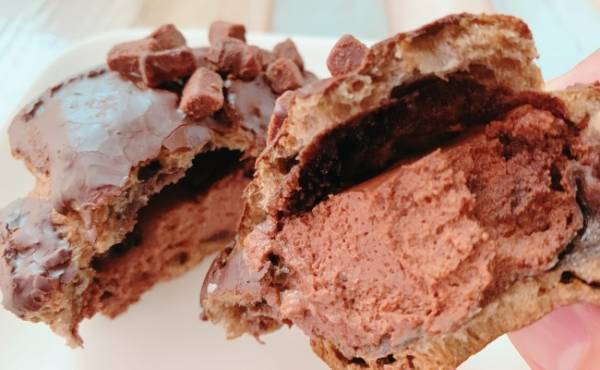 【ローソン・ファミマ】チョコ党必見！新作チョコまみれスイーツ食べ比べ