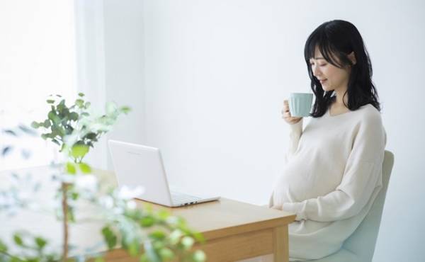 2020年9月に妊娠を発表した芸能人・有名人一覧