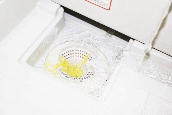 【ニトリ】排水口の髪の毛、簡単にポイ！ストレスが激減する神アイテム♪