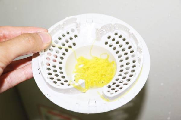 【ニトリ】排水口の髪の毛、簡単にポイ！ストレスが激減する神アイテム♪