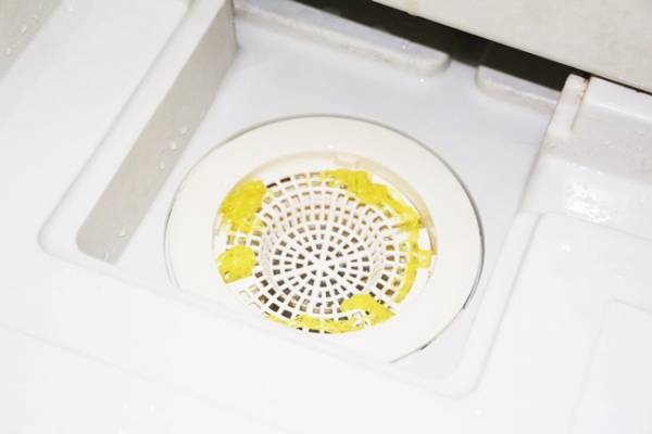 【ニトリ】排水口の髪の毛、簡単にポイ！ストレスが激減する神アイテム♪