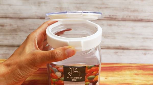 【ニトリ】徹底比較！大人気の2大キャニスター、どっちが便利！？