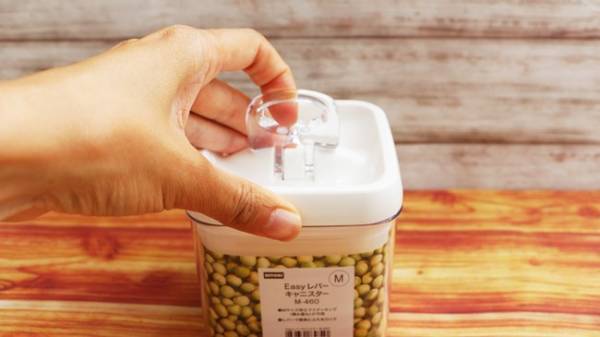 【ニトリ】徹底比較！大人気の2大キャニスター、どっちが便利！？