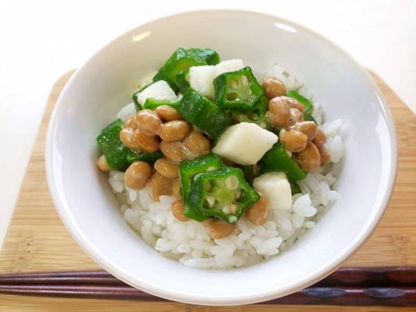 考えた人天才！セブンの「オクラと長芋ミックス」が万能すぎると話題！