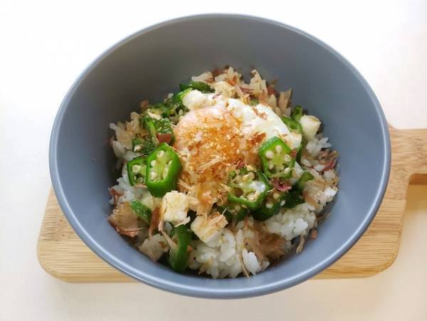 考えた人天才！セブンの「オクラと長芋ミックス」が万能すぎると話題！