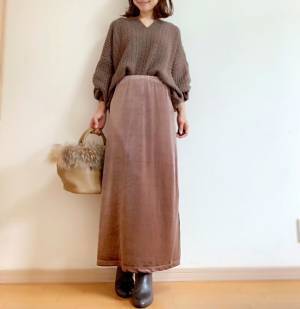 【しまむら】990円って嘘でしょ！？流行中のベロアスカートが安すぎ♡