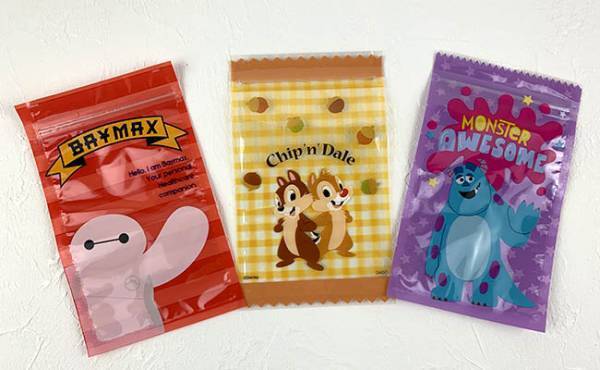 【ダイソー】品切れ続出！ディズニーのジップバッグが可愛くて使えると話題