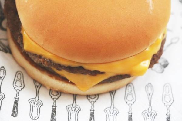 【マクドナルド】ヤバイ！おいしいけど攻めすぎ！新作3つを正直レポ！